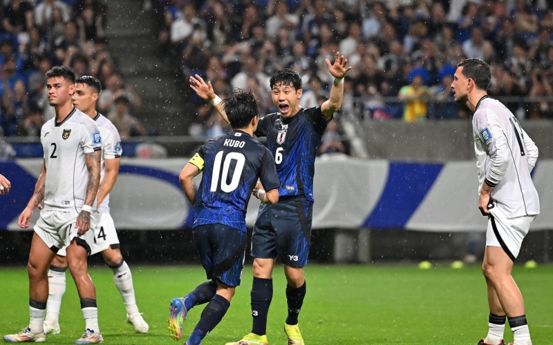 Trực tiếp Indonesia 0-5 Nhật Bản: Vỡ trận