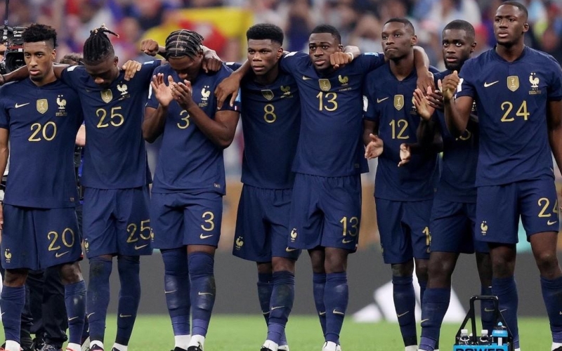 Nhập tịch cầu thủ để dự World Cup: ĐT Việt Nam nên học ai?