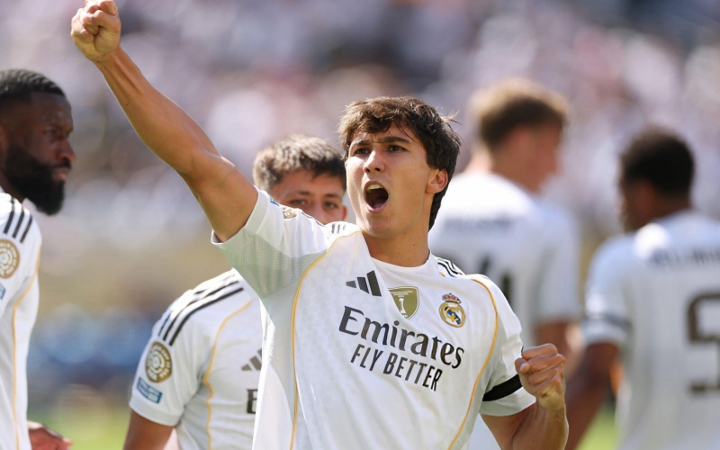 Trực tiếp Real Madrid 1-0 Dortmund: Lại là Gonzalo Garcia
