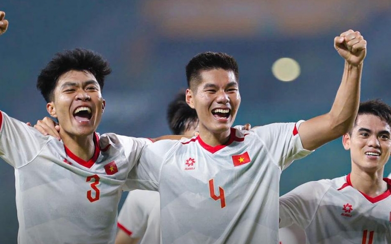 AFF vinh danh 1 cầu thủ U23 Việt Nam sau trận thắng Lào