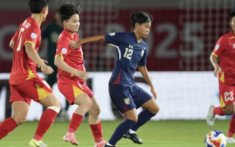 Chưa đá phút nào, trận Việt Nam vs Thái Lan đã gặp sự cố hy hữu