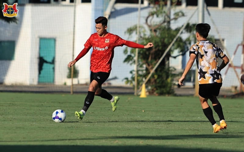 Trực tiếp Hà Tĩnh 1-1 Ninh Bình: Bàn thắng liên tiếp
