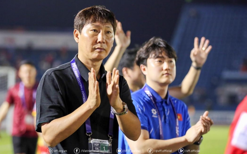 HLV Kim Sang Sik chưa bổ sung cầu thủ lên ĐT Việt Nam