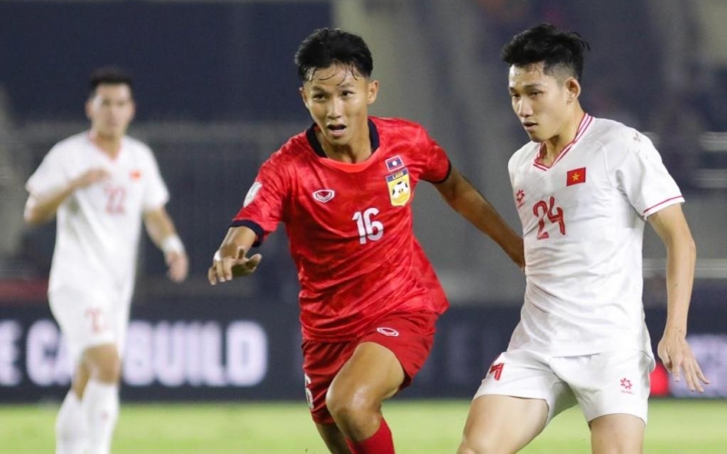 Tiền vệ Lào gốc Việt không được phép hội quân cùng U23