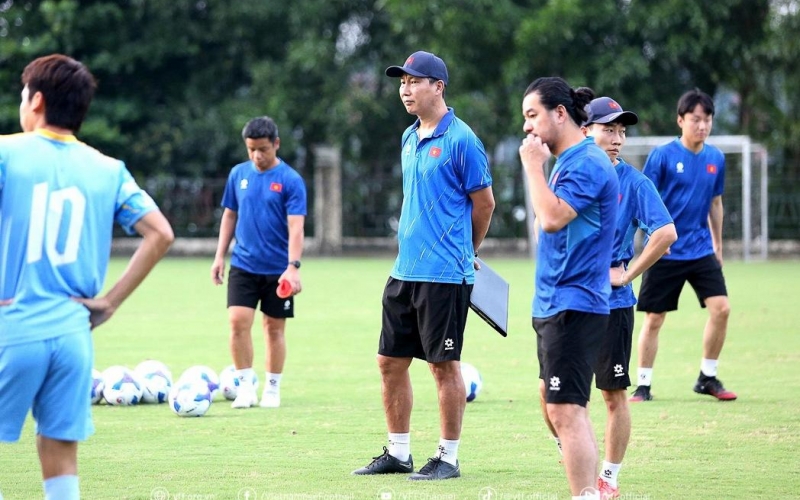 HLV Kim Sang Sik bất ngờ thay đổi nhân sự của U23 Việt Nam