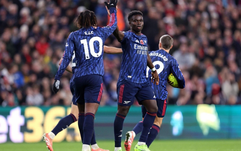 Trực tiếp Sunderland 1-1 Arsenal: Saka lên tiếng