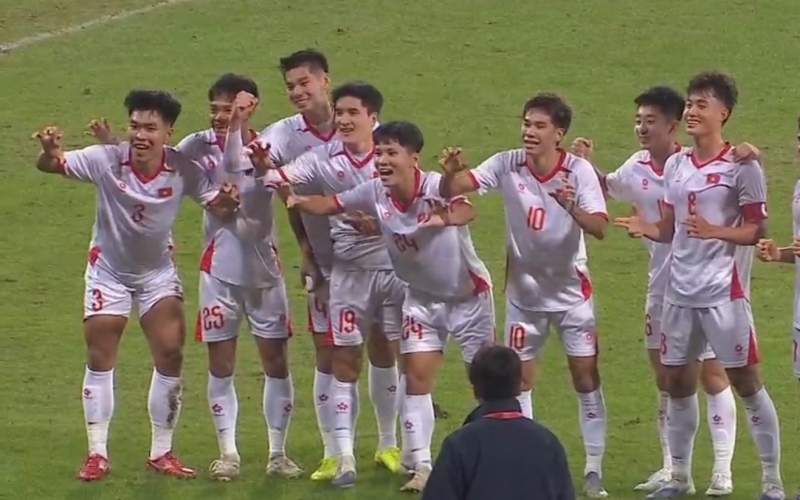 Trực tiếp U22 Việt Nam 1-0 U22 Trung Quốc: Bùng nổ