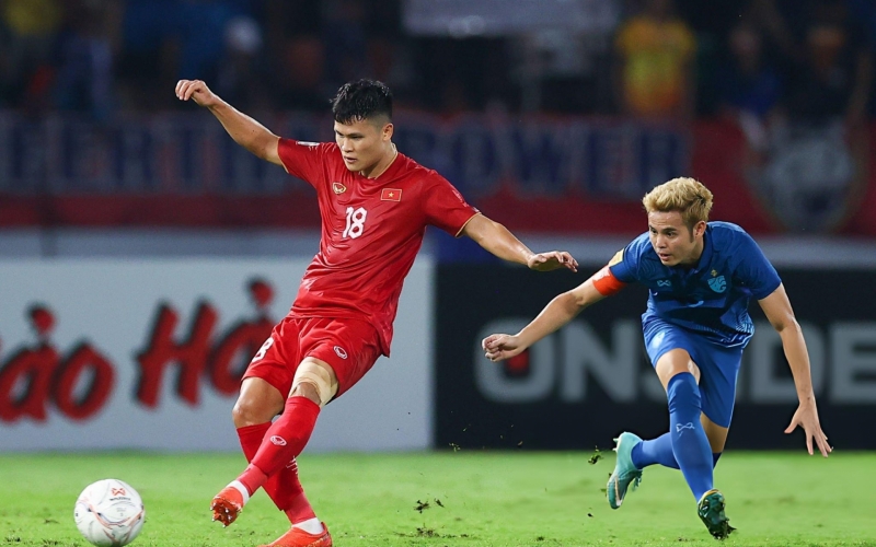 HLV Thái Lan khen 'hung thần' của ĐT Việt Nam là cầu thủ hay nhất