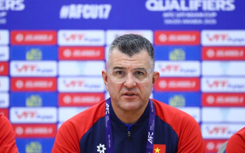 HLV Brazil nói lời thật lòng khi tuyển Việt Nam thắng đậm 6-0