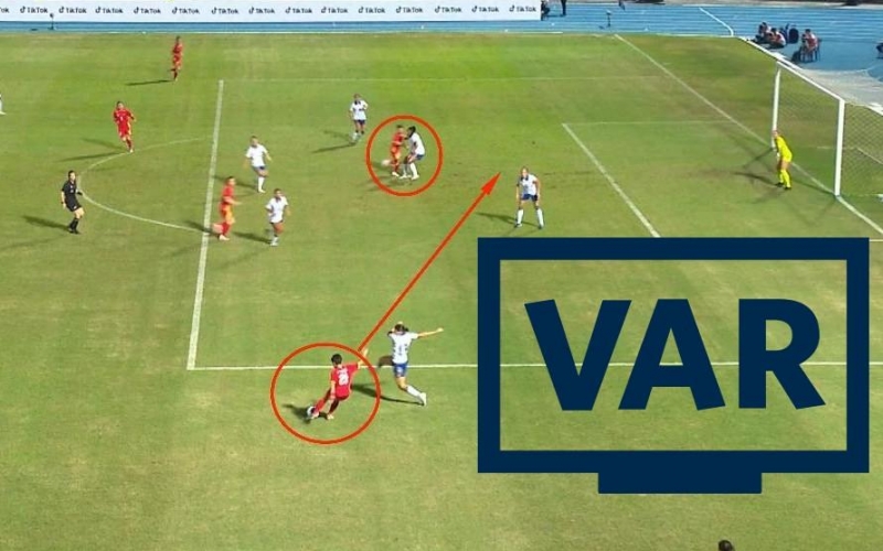 VAR ở đâu khi trọng tài cướp trắng bàn thắng của ĐT nữ Việt Nam?