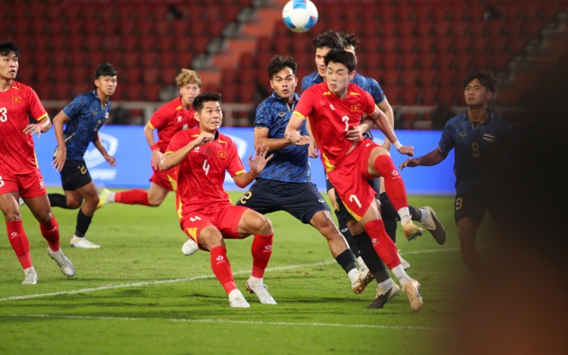 Trực tiếp U22 Việt Nam 0-1 U22 Thái Lan: Bàn thua đáng tiếc