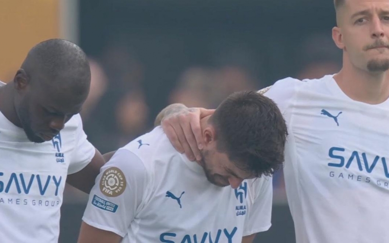 Rúben Neves và João Cancelo khóc nức nở trong phút mặc niệm Diogo Jota