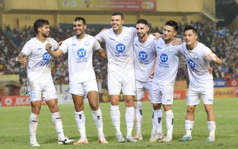 Trực tiếp Nam Định 1-0 Hà Nội: Chủ nhà mở điểm