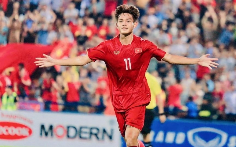 HLV Kim Sang Sik lại nhận thêm tin vui ở SEA Games 33