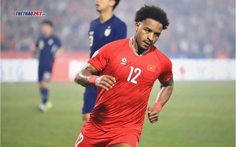 Việt Nam vs Lào: Xuân Son tỏa sáng