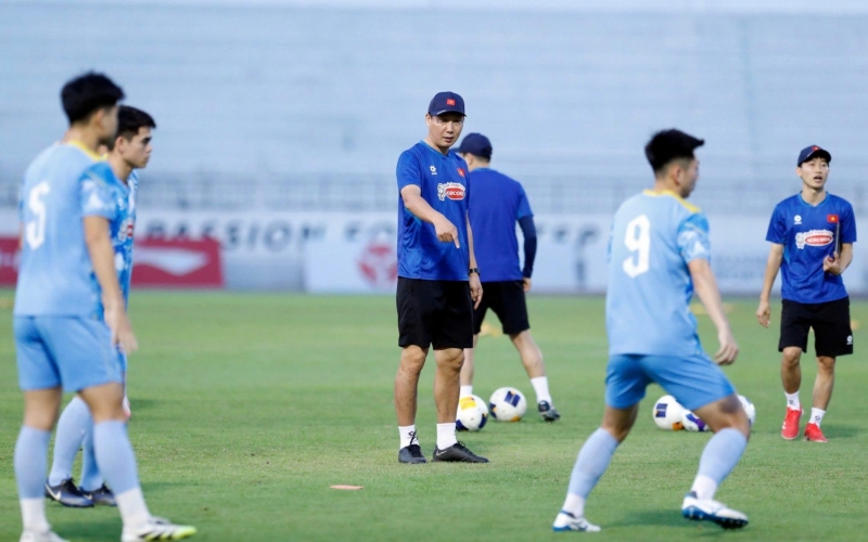 HLV Kim Sang Sik có quyết định bất ngờ trước giờ công bố danh sách U22 Việt Nam