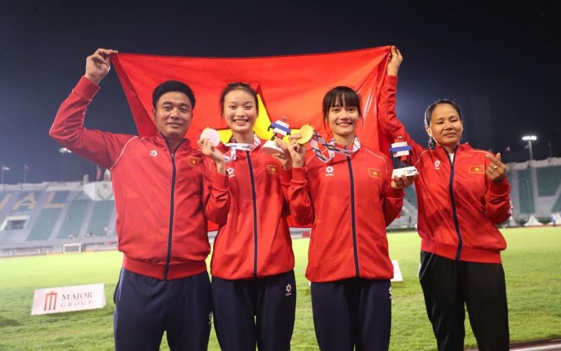 Điền kinh Việt Nam nhận thưởng khủng 1 tỷ đồng ở SEA Games 33