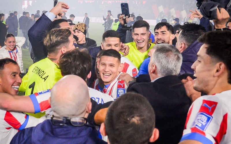 Paraguay giành vé dự World Cup sau 16 năm