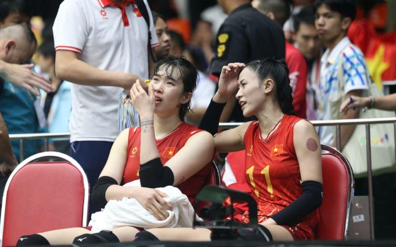 Trọng tài xin lỗi tuyển bóng chuyền nữ Việt Nam sau chung kết