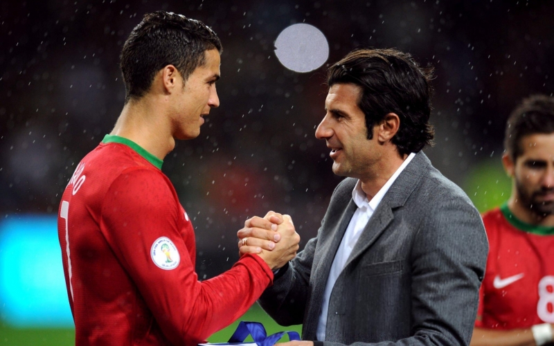 Figo: 'Ronaldo có thể ghi bàn tại World Cup ở tuổi 42'