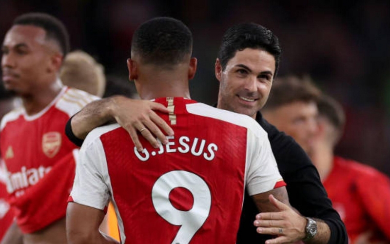 Arsenal nhận tin cực vui tại cuộc đua vô địch Ngoại hạng Anh