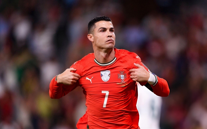 NÓNG: Ronaldo sắp tới Mỹ thi đấu