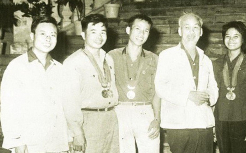 Trần Oanh - VĐV Việt Nam xuất sắc nhất thế kỉ 20