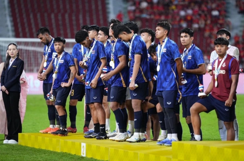 CĐV Đông Nam Á đồng loạt phản ứng khi Thái Lan 'trắng tay' HCV bóng đá