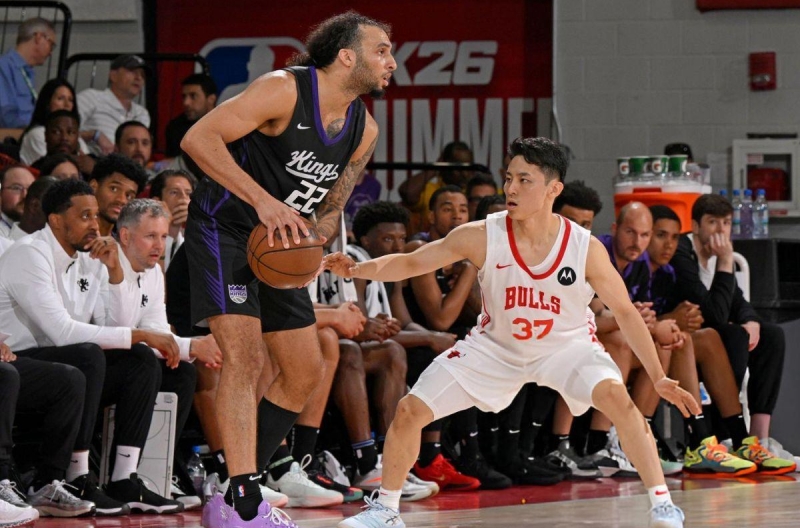 'Chàng lùn' Nhật Bản cao 1m72 được đội bóng NBA kí hợp đồng