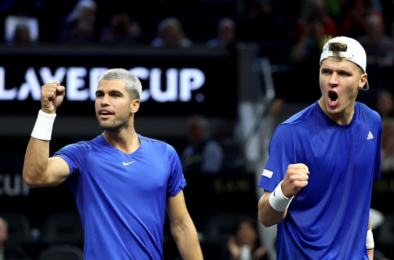 Alcaraz tỏa sáng, tuyển Châu Âu chiếm ưu thế ngày mở màn Laver Cup 2025