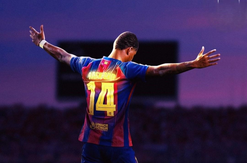 'Người thừa' MU đang khiến CĐV Barca say đắm