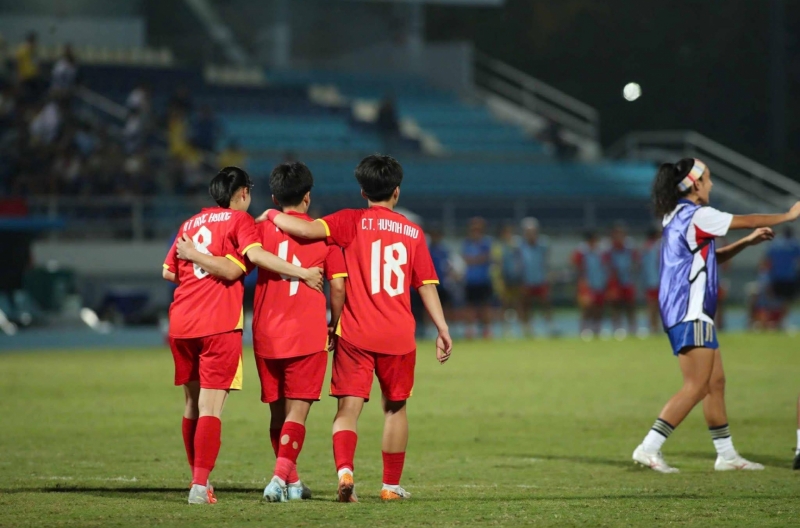 Truyền thông Philippines dậy sóng về bàn thắng bị cướp của ĐT Việt Nam