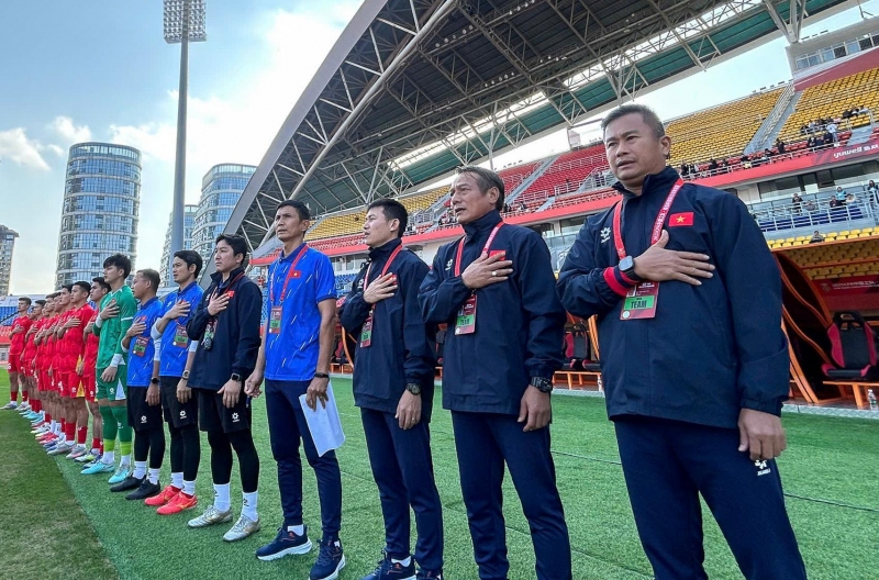 Không dự SEA Games, Quyền HLV trưởng U22 Việt Nam nói điều xúc động