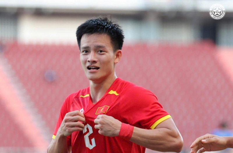 Tiền đạo U22 Việt Nam nói lời thật lòng sau siêu phẩm đá phạt