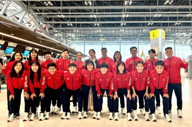 ĐT futsal nữ Việt Nam về nước sau tấm HCV SEA Games lịch sử