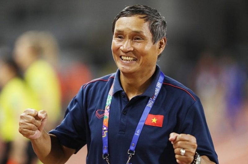 FIFA bất ngờ gửi thông điệp về HLV Mai Đức Chung