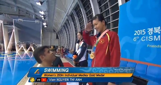 Ánh Viên thi đấu chung kết 200m ngửa và 400m tự do