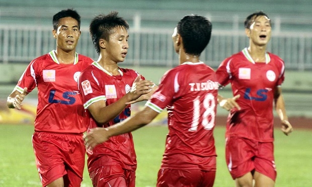 Công Vinh giải thích chuyện thanh lý cầu thủ TP.HCM