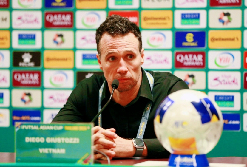 HLV Argentina bất bình vì lịch thi đấu của tuyển Việt Nam ở SEA Games