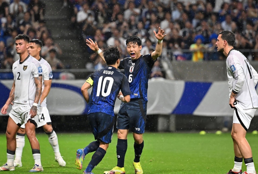 Trực tiếp Indonesia 0-5 Nhật Bản: Vỡ trận