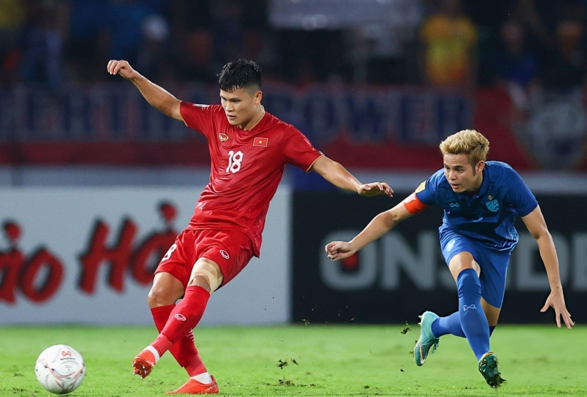 HLV Thái Lan khen 'hung thần' của ĐT Việt Nam là cầu thủ hay nhất