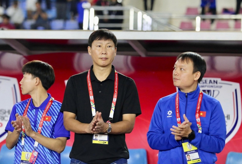 Chờ đợi ‘quân bài tẩy’ của HLV Kim Sang Sik