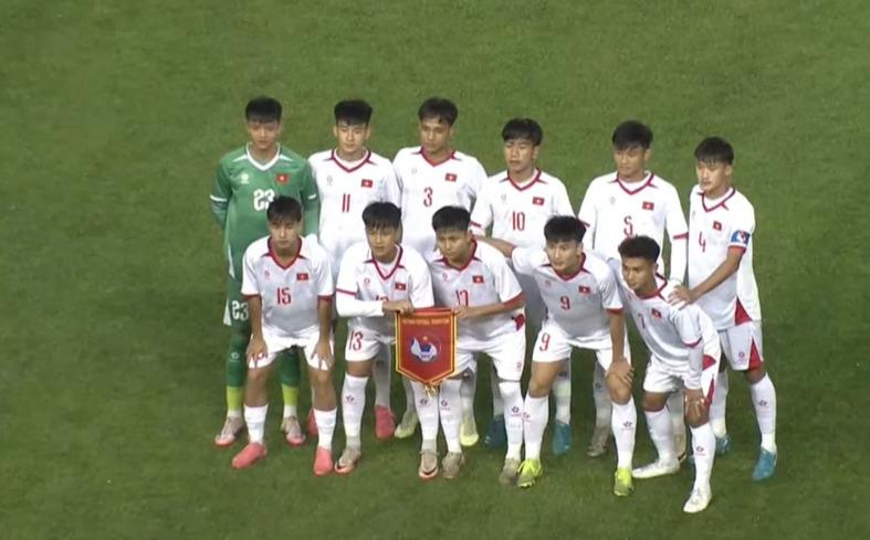 Trực tiếp U16 Việt Nam 0-2 U16 Trung Quốc: Đẳng cấp chênh lệch