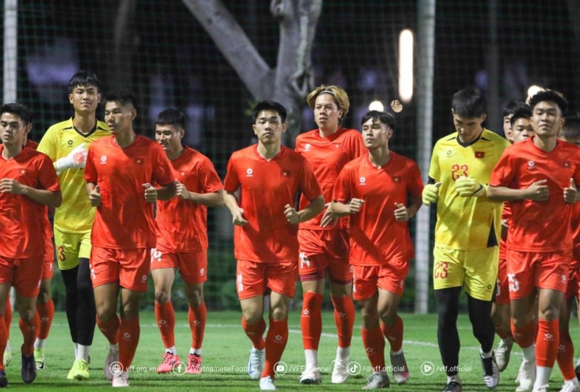 Vừa tới Indonesia, U23 Việt Nam gặp 'sự cố' bất ngờ