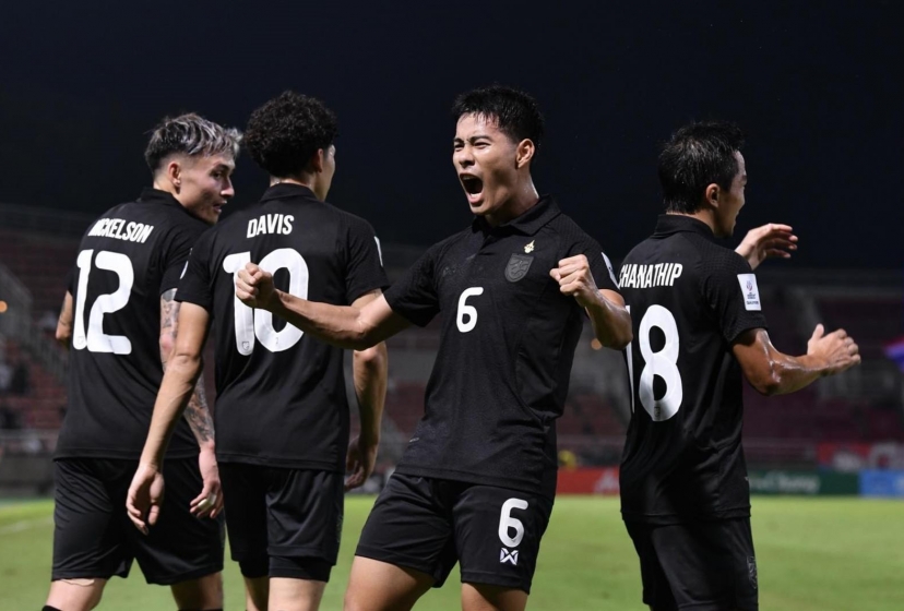 Thái Lan thắng nghẹt thở 3-2 trước Singapore ngày HLV Hudson ra mắt