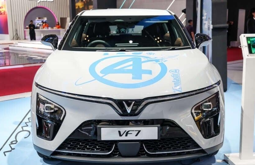 Mục sở thị VinFast VF 7 bán tại Indonesia, giá quy đổi từ gần 800 triệu đồng