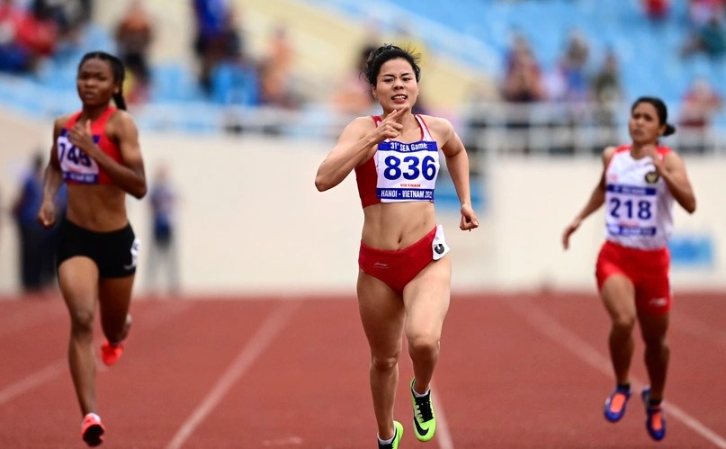 VIDEO: HCV 400m của Nguyễn Thị Huyền ở SEA Games 31