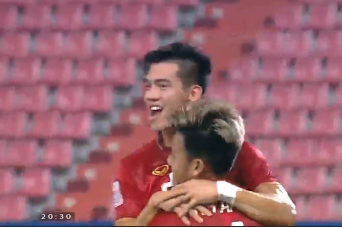 VIDEO: Bàn mở tỷ số mãn nhãn của Tiến Linh