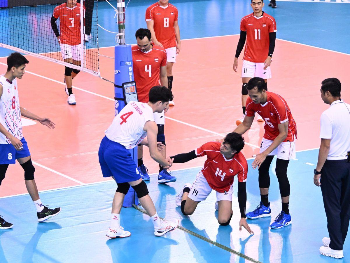 Bóng chuyền nam Việt Nam thua tiếc nuối Indonesia ở chặng 1 SEA V.League 2025