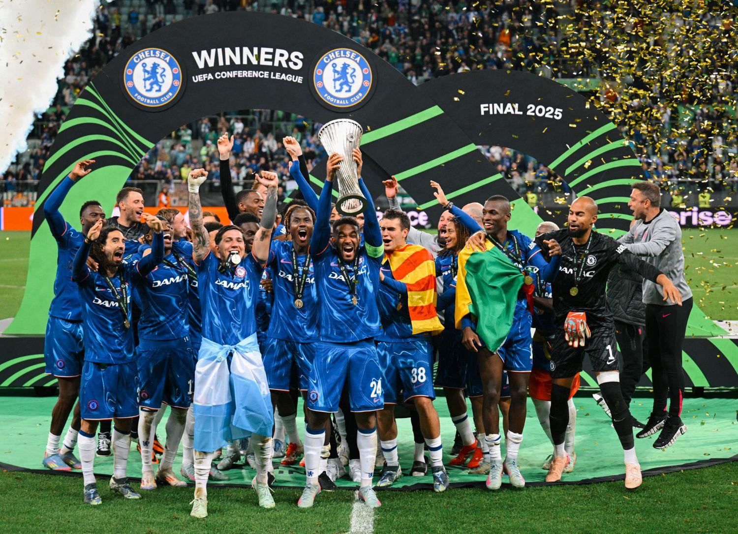 Ngược dòng trước Betis, Chelsea vô địch Conference League